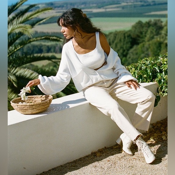 Sabo Skirt Sweaters - White Sweater Crop Top and Cardigan Set